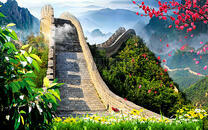 Китайская стена на фоне гор