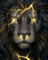 Лев и разряды молнии в ночи