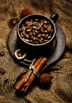 Кофе, лимонные дольки и корица