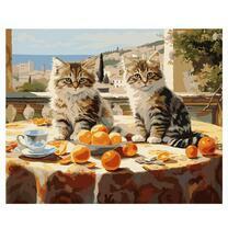 Два полосатых котёнка с апельсинами