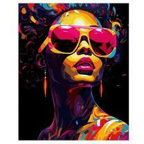 Темнокожая девушка в солнечных очках