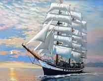 Фрегат с белыми парусами на курсе