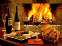 Романтический ужин у камина
