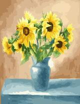 Букет подсолнухов в голубой вазе