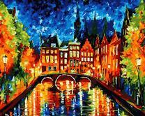 Отражения огней города в реке