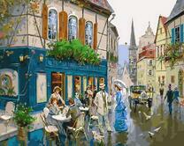 Старинное кафе на улице городка