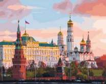 Вид на Кремль в лучах солнца