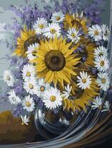 Ромашки и подсолнухи в вазе