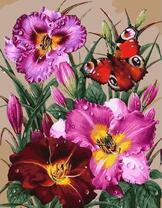 Бабочка на нежных цветочках