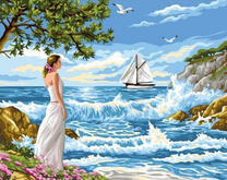Девушка в бухте ожидает корабль