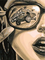 Девушка у автомобиля