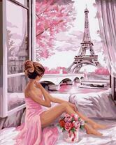Девушка у окна с видом на Эйфелеву башню
