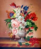 Пионы, нарциссы и ирисы в вазочке