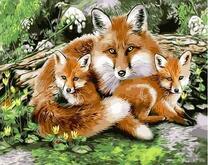 Лиса оберегает свое потомство