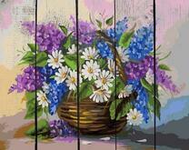 Сирень и ромашки в корзинке