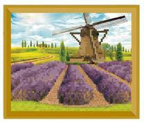 Лавандовые цветы ведущие к мельнице