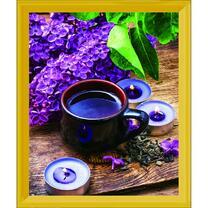 Чай, свечи и сирень.