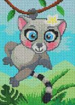 Голубоглазый лемурчик на лиане