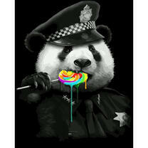 Панда полицейский с конфеткой