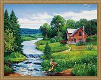 Лесной дом у реки