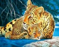 Заботливая мать-леопард