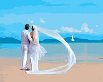 Новобрачные у лазурного моря