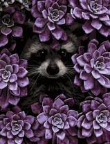 Милый енот в цветочках