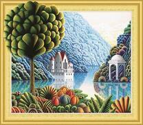 Одинокое дерево у горного озера