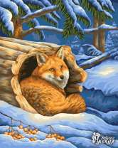 Лисичка у дерева в зимнем лесу