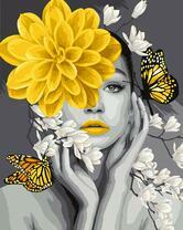 Девушки, цветы и желтые бабочки