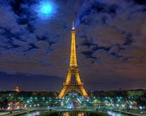 Темная ночь над Парижом