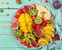 Нарезка с фруктов и ягод
