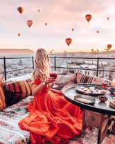 Завтрак на крыше с видом на парад воздушных шаров