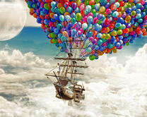 Корабль с воздушными шарами в небе