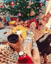 Тёплый рождественский вечер дома