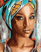 Красивая смуглая девушку