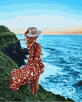 Девушка у моря