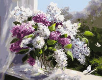 Букет сирени на окне и бабочки