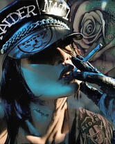 Девушка в перчатках и с длинной сигаретой