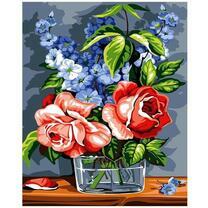 Букет с большими розами и полевыми цветочками