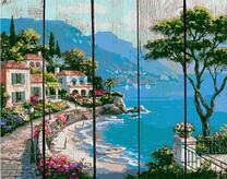 Солнечный городок у прекрасного моря