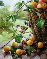 Воробей и корзина летних фруктов