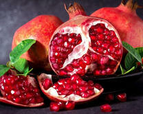 Спелый гранат