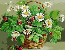 Корзинка с цветущей и спелой земляникой