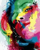 Голубоглазая девушка в ярких красках