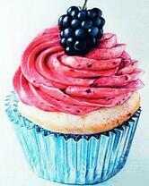 Яркий маффин с ежевикой