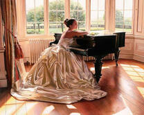 Девушка в бальном платье у рояля