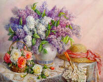 Большой букет сирени и маленький с розами