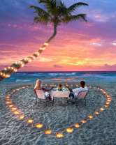 Романтический ужин при свечах на тропическом острове