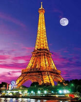 Эйфелева башня при свети луны